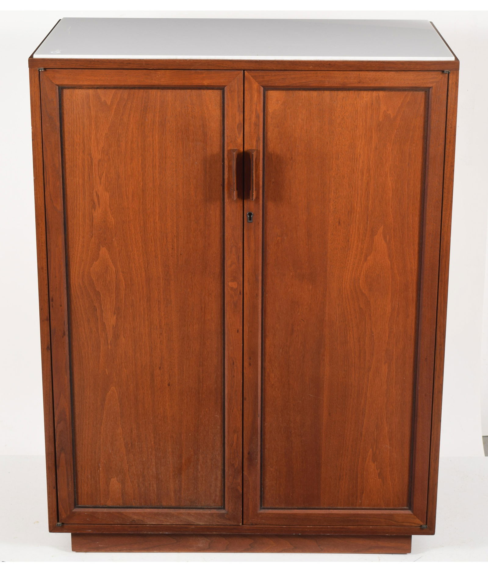 Mid-Century-Modern teak bar cabinet by Directional. The (1 of 9)