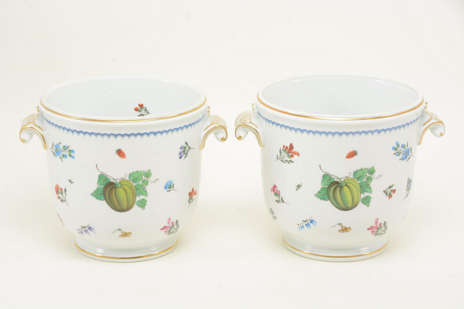 Pair of Richard Ginori handled ceramic ice buckets. (1 of 8)
