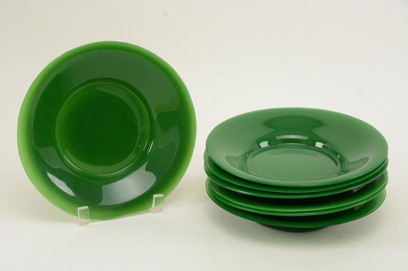 7 Peking glass plates, China 20 th  Century. Jade green (1 of 4)