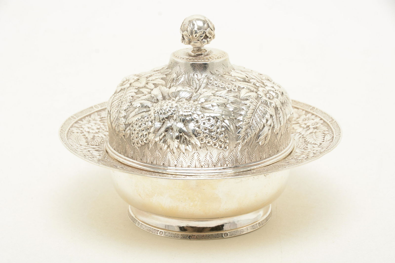 Tiffany & Co. sterling silver Victorian small dome top (1 of 11)