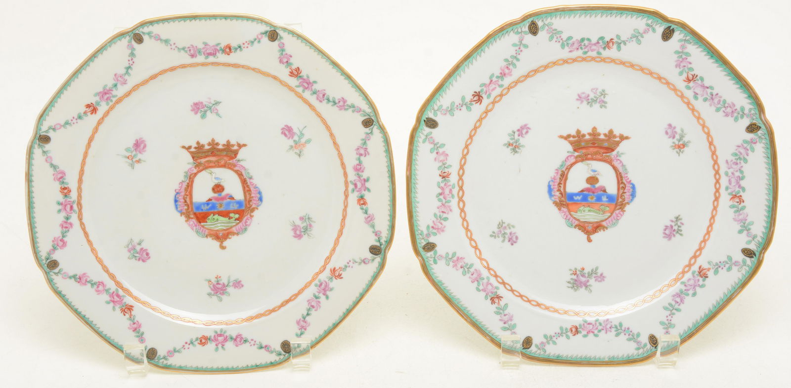 Pair of Chinese export armorial porcelain plates for (1 of 13)