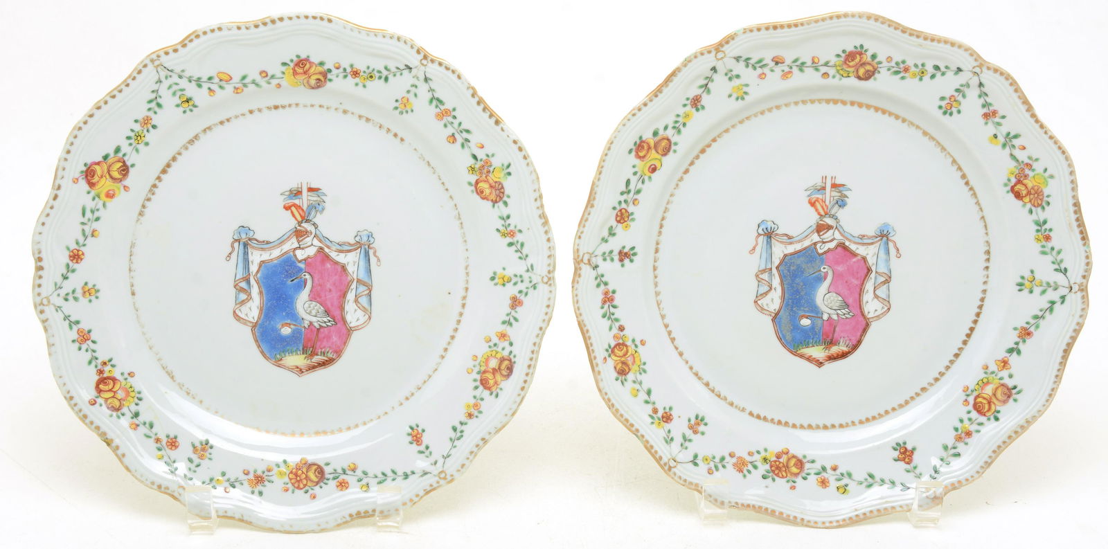 Pair of Chinese export porcelain plates. 18th century. (1 of 16)