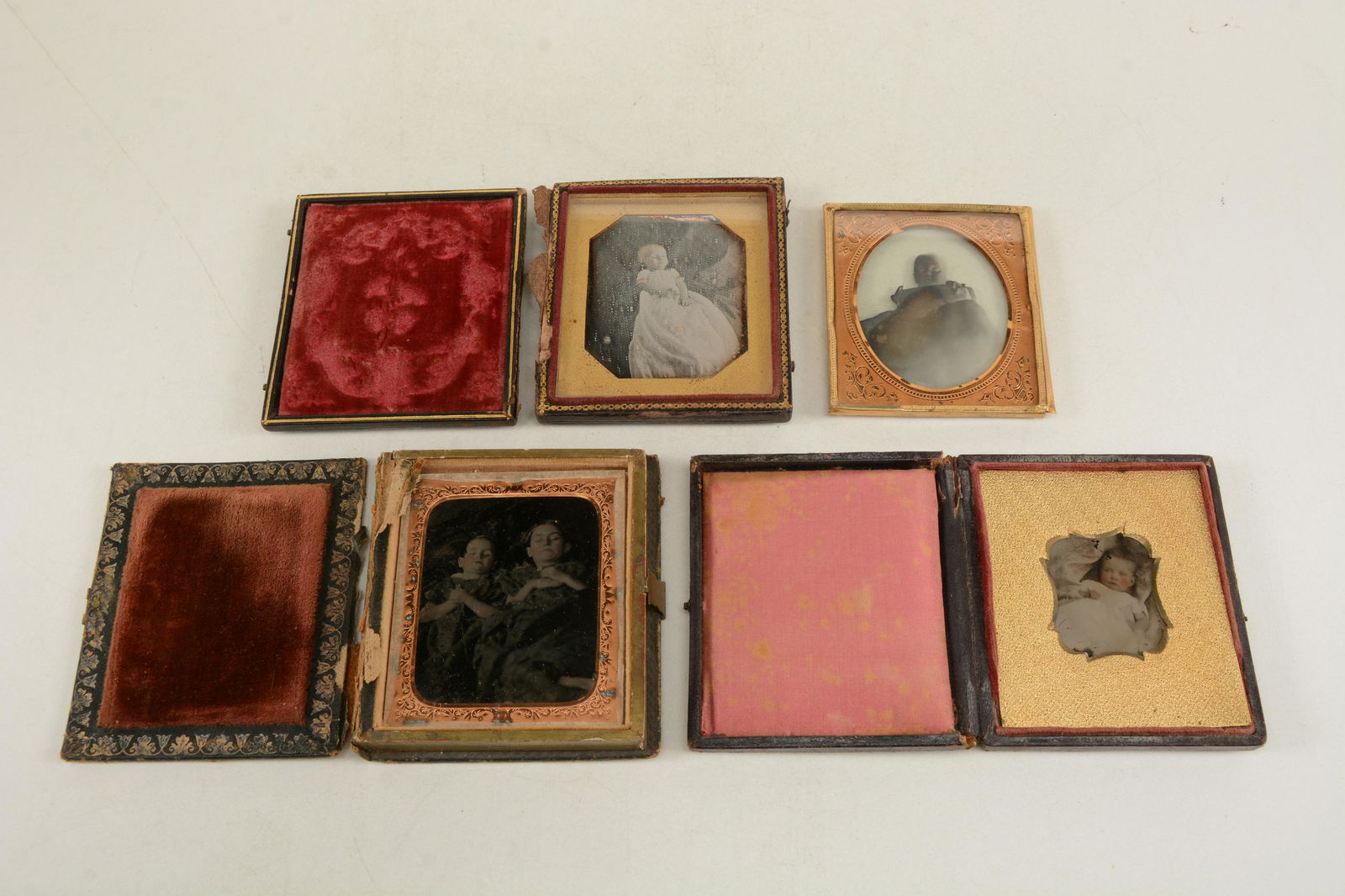 Lot of 4 post mortem 19th century photographs of (1 of 8)