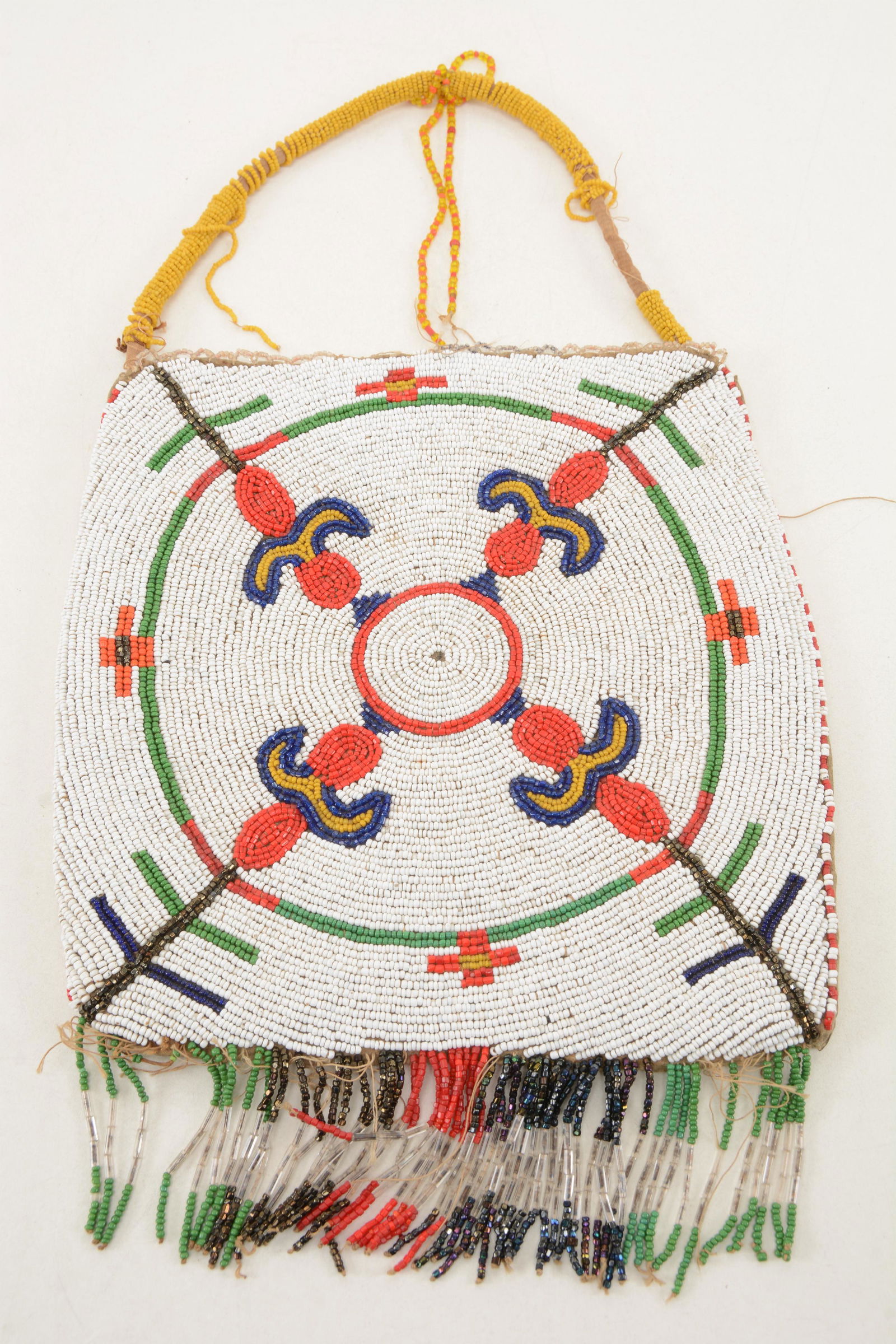 Early 20th century Blackfoot Native American beaded (1 of 8)
