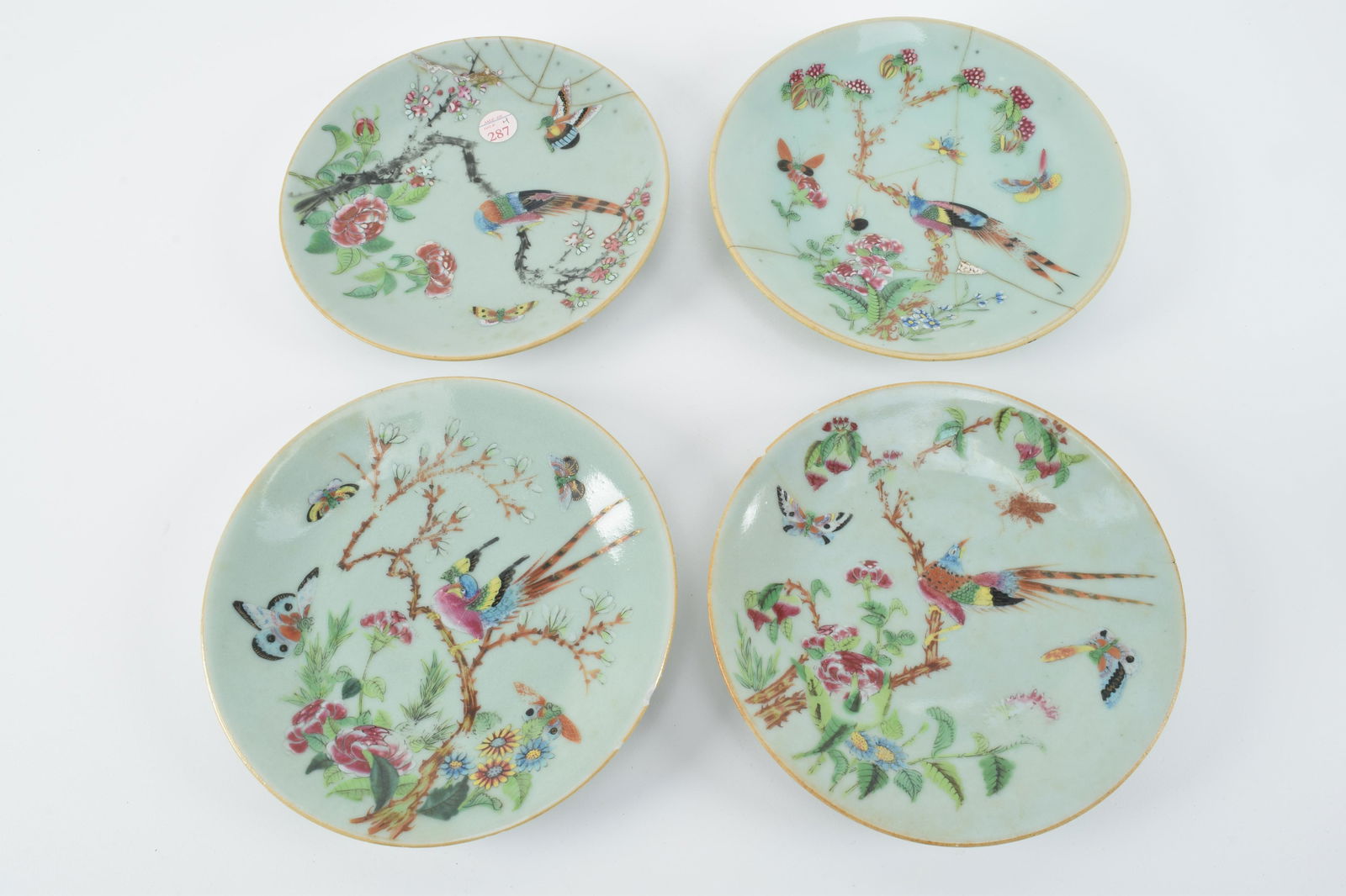4 porcelain plates. Chinese export ware. 19th century. (1 of 10)