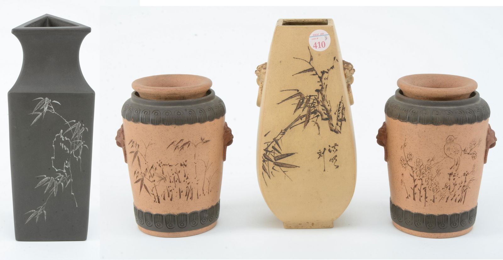 Lot of 4 pieces of stoneware. China. 20th century. Yi (1 of 16)