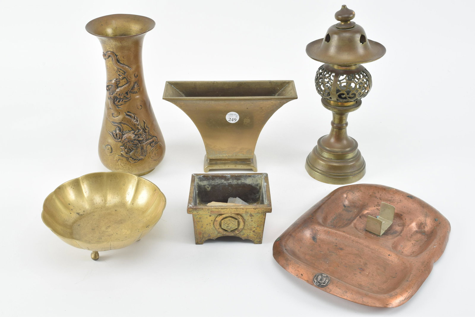 Lot of Asian metal items. Includes censers, relief (1 of 8)