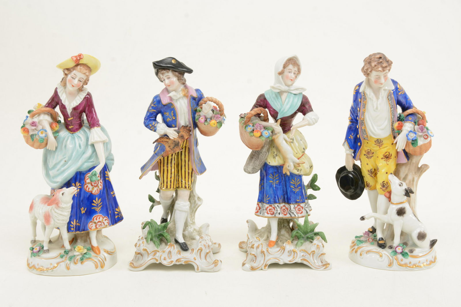 4 porcelain figures in 18th century garb (1 of 7)