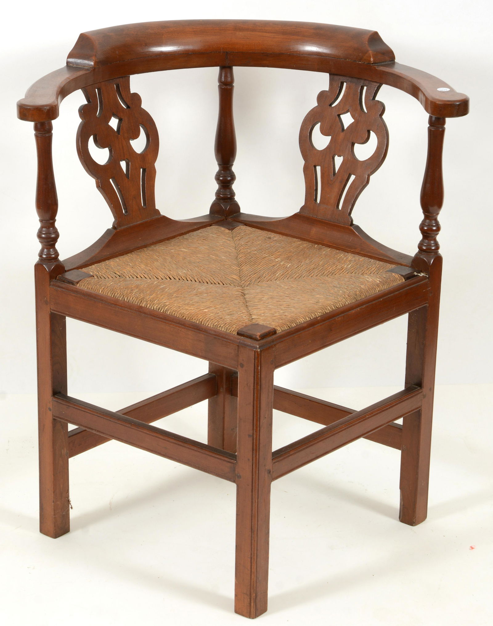 Chippendale cherry roundabout chair, Connecticut, circa (1 of 4)