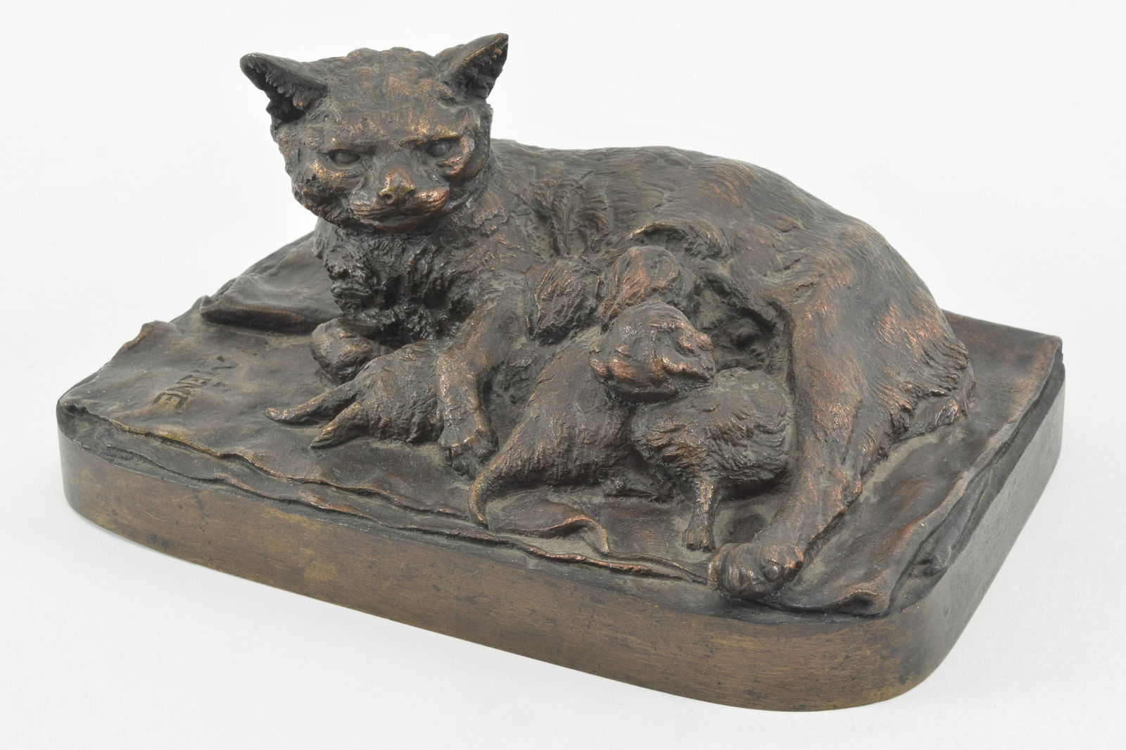 P. J. Mene "Chatte et ses Petits". 19th century bronze (1 of 9)