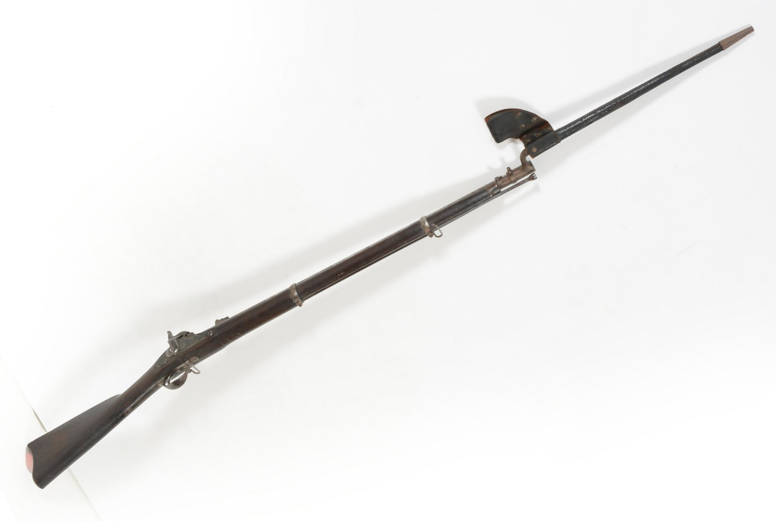 Civil War model 1863 Samuel Norris and W.T. Clement: Civil War model 1863 Samuel Norris and W.T. Clement rifle from Springfield, MA. With bayonet and scabbard. Dated 1864. Lock plate still retains original finish and this musket presents well with signs