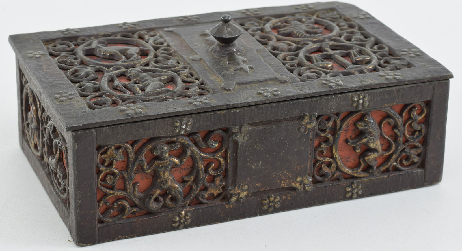 Oscar Bach bronze covered box with zodiac signs. (1 of 8)