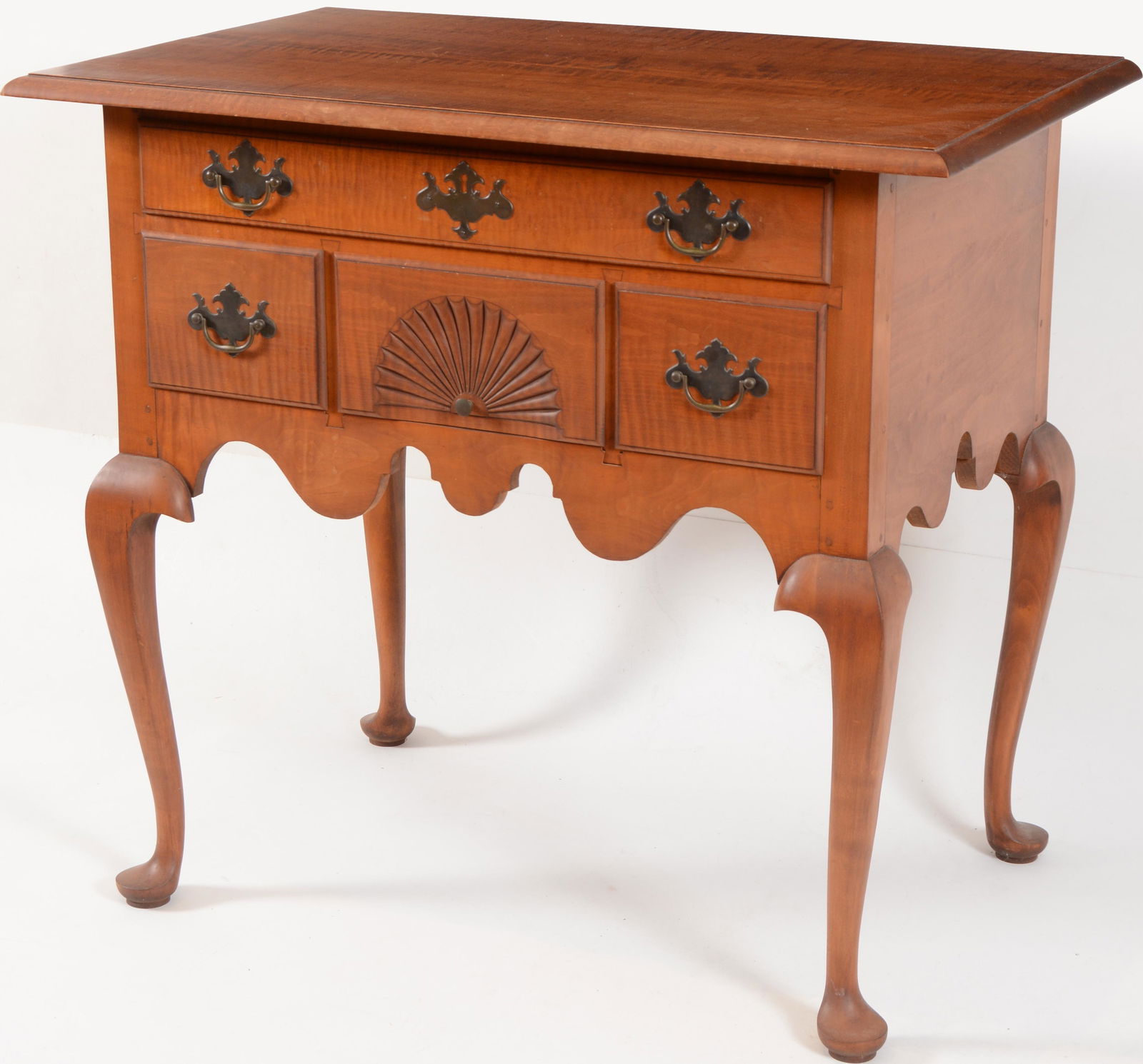 Eldred Wheeler Queen Anne style benchmade lowboy. Tiger (1 of 8)