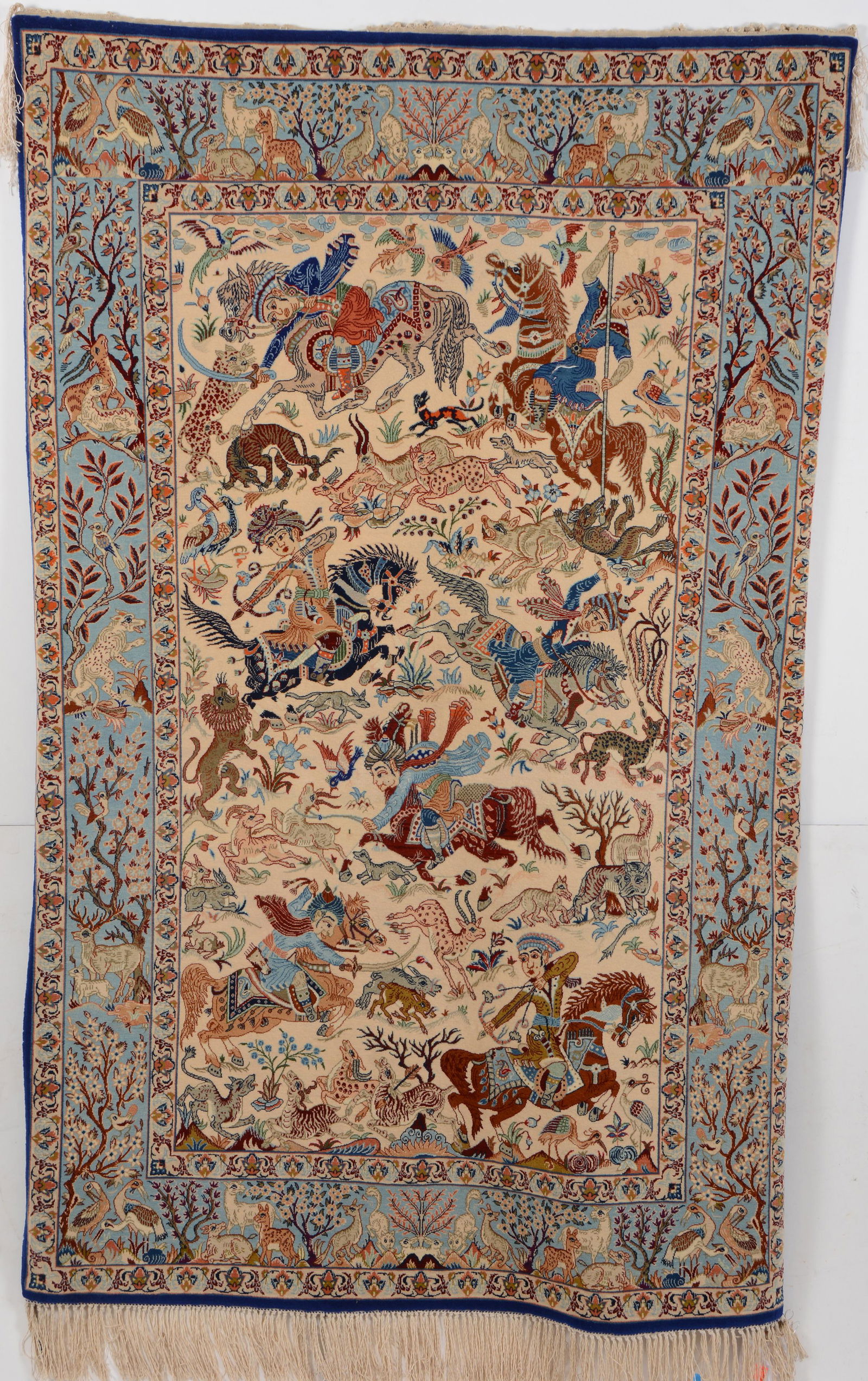 Persian hunt scene carpet in fine condition, 20th (1 of 6)