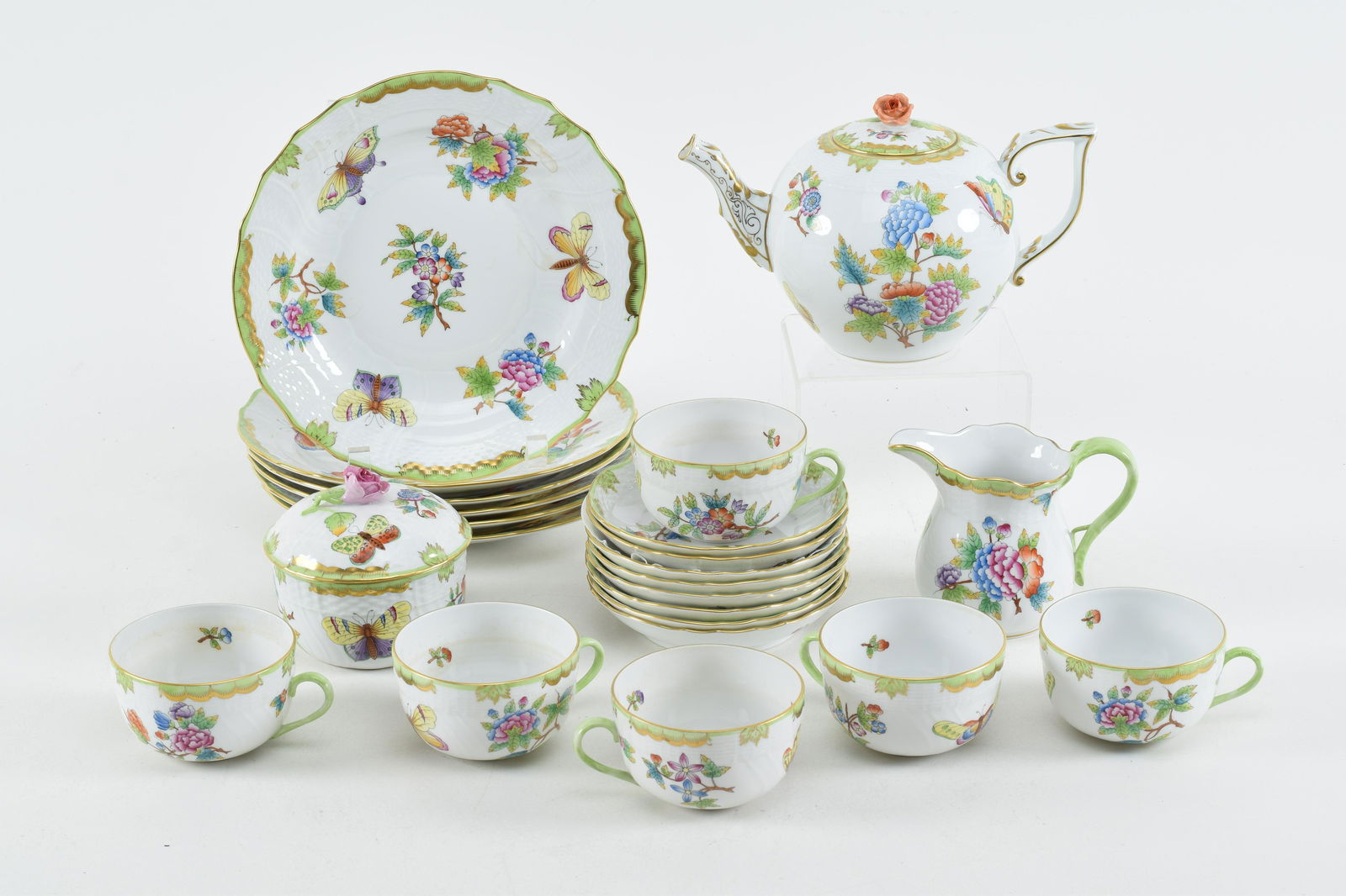 23 Piece Herend teaset with blossom and butterfly (1 of 9)