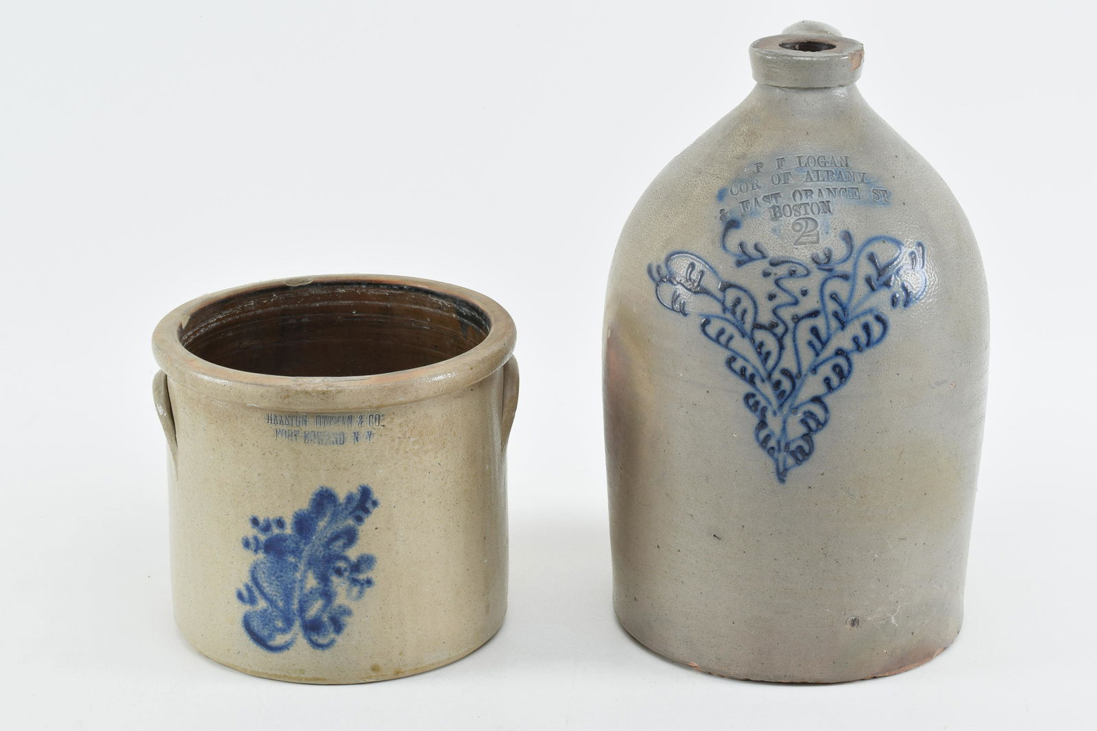 Lot of 2 cobalt decorated saltglaze stoneware pots. To (1 of 13)