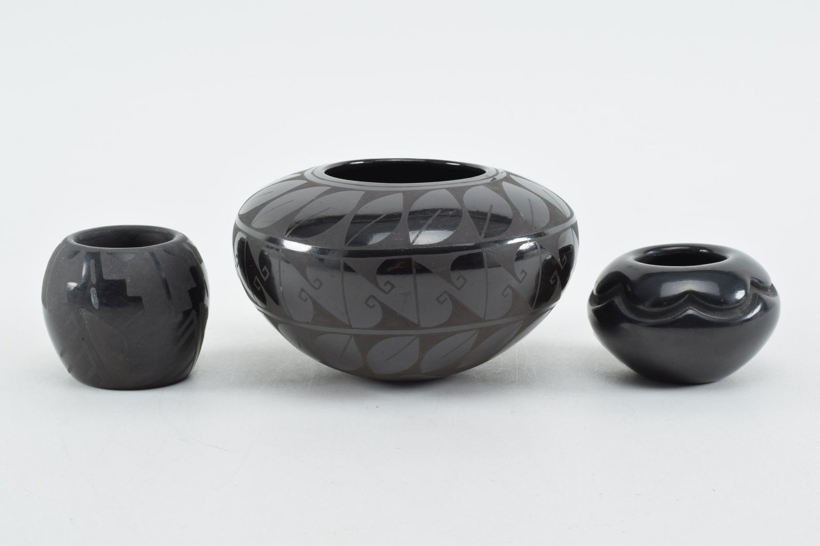 3 Southwestern pueblo blackware pottery pots. 1) Elaine (1 of 10)