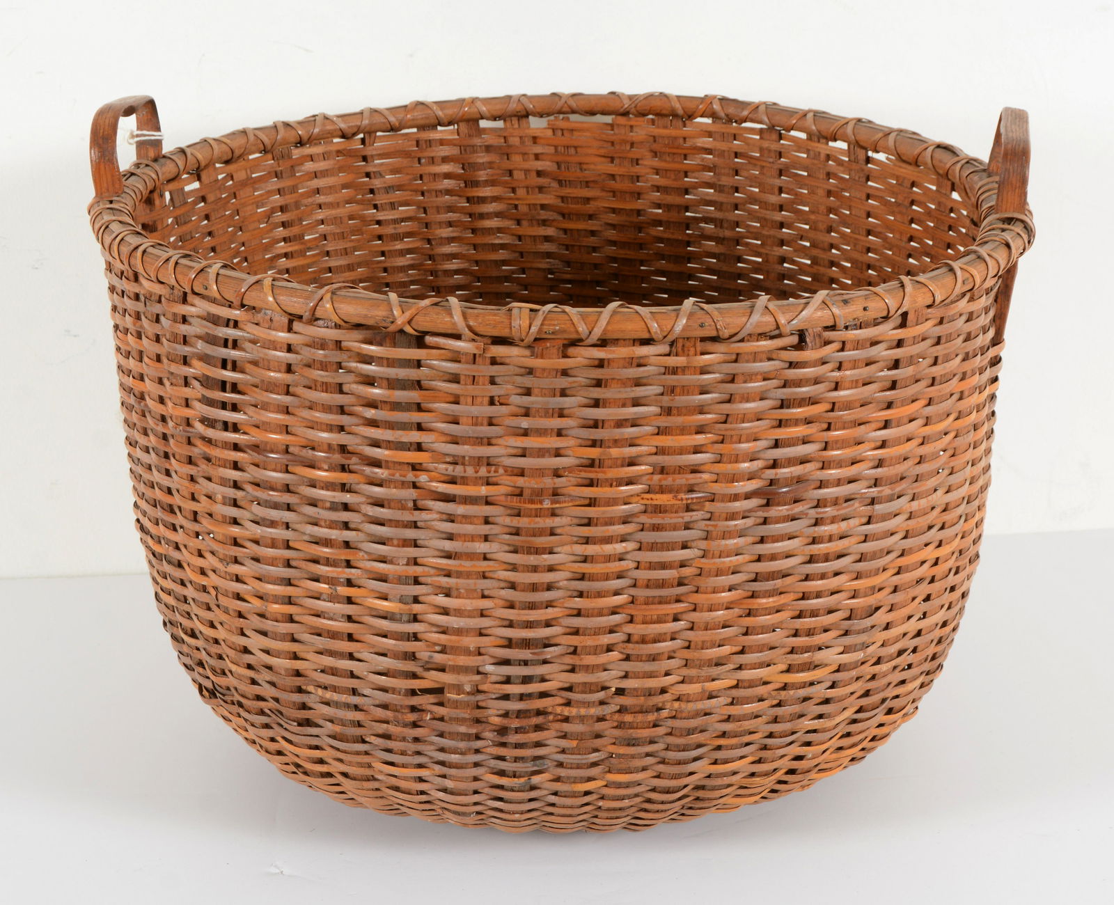 Large open Nantucket lightship basket. Turned hard wood (1 of 19)