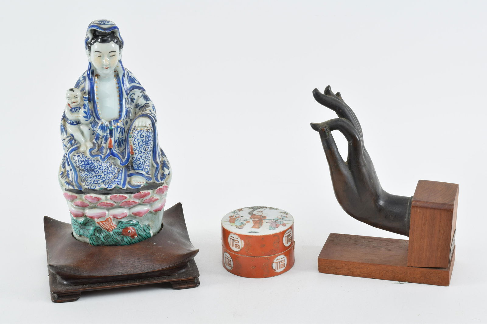 Lot of Asian items. 1) Thai bronze buddha hand mounted (1 of 10)