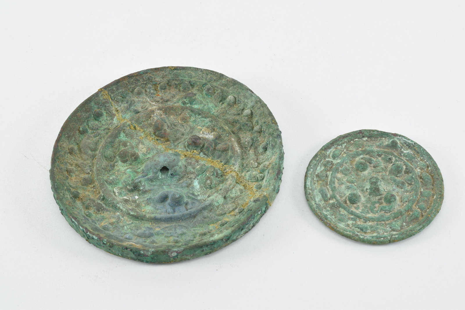 2 bronze mirrors. China. Tang period (618-920). (1 of 7)