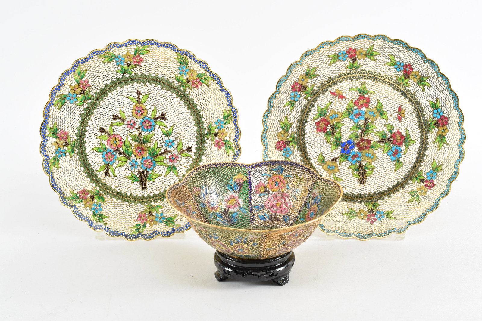 3 Chinese filigree and plique de jour decorated dishes (1 of 6)