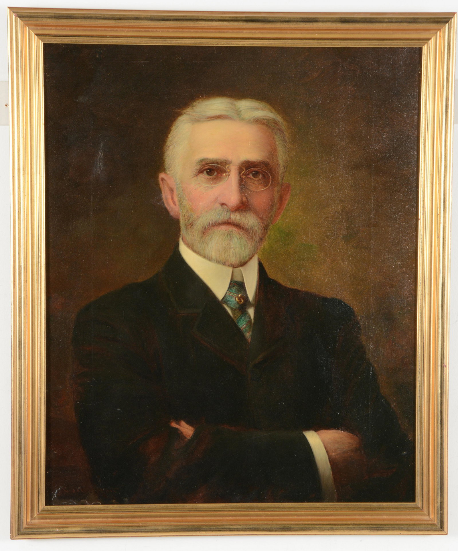 Clawson Hammitt. Portrait of a gentleman with blue: Clawson Hammitt. Portrait of a gentleman with blue paisley tie. Early 20th century. Oil on canvas. Signed lower left. Framed. Overall: 30 x 25.5in.