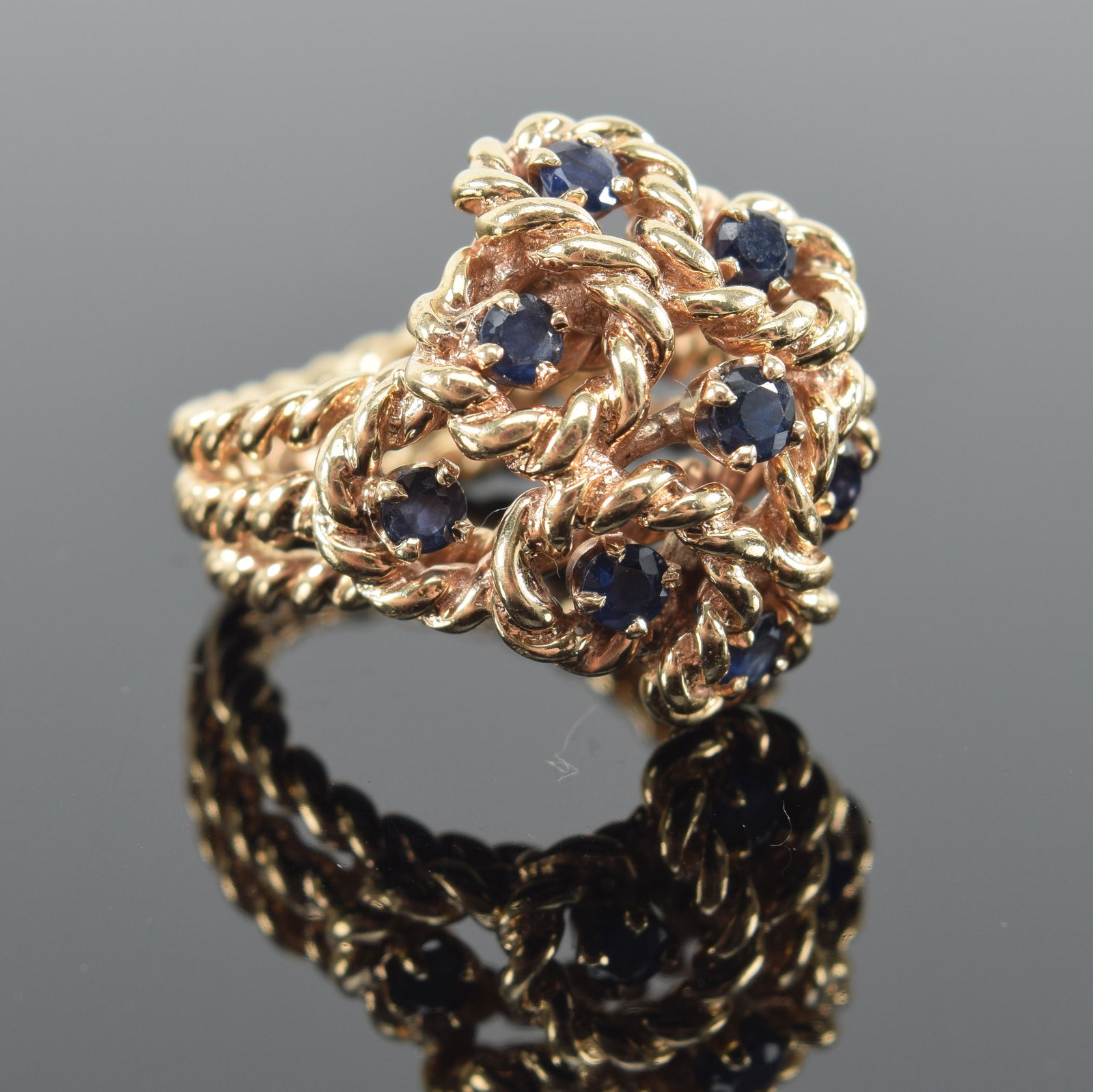 14K gold sapphire mounted cluster ring. Rope pattern design. Unmarked. Tests as 14K or better. (1 of 6)