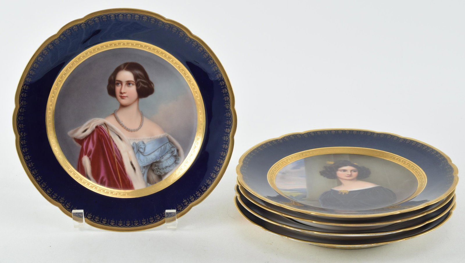 5 cabinet plates Franz Xaver Thallmaier Studio, Munich. Hand painted portrait plate depicting a lady: 5 cabinet plates Franz Xaver Thallmaier Studio, Munich. Hand painted portrait plate depicting a lady in formal attire surrounded by the gilt and cobalt decorated border, verso with sitters name and st