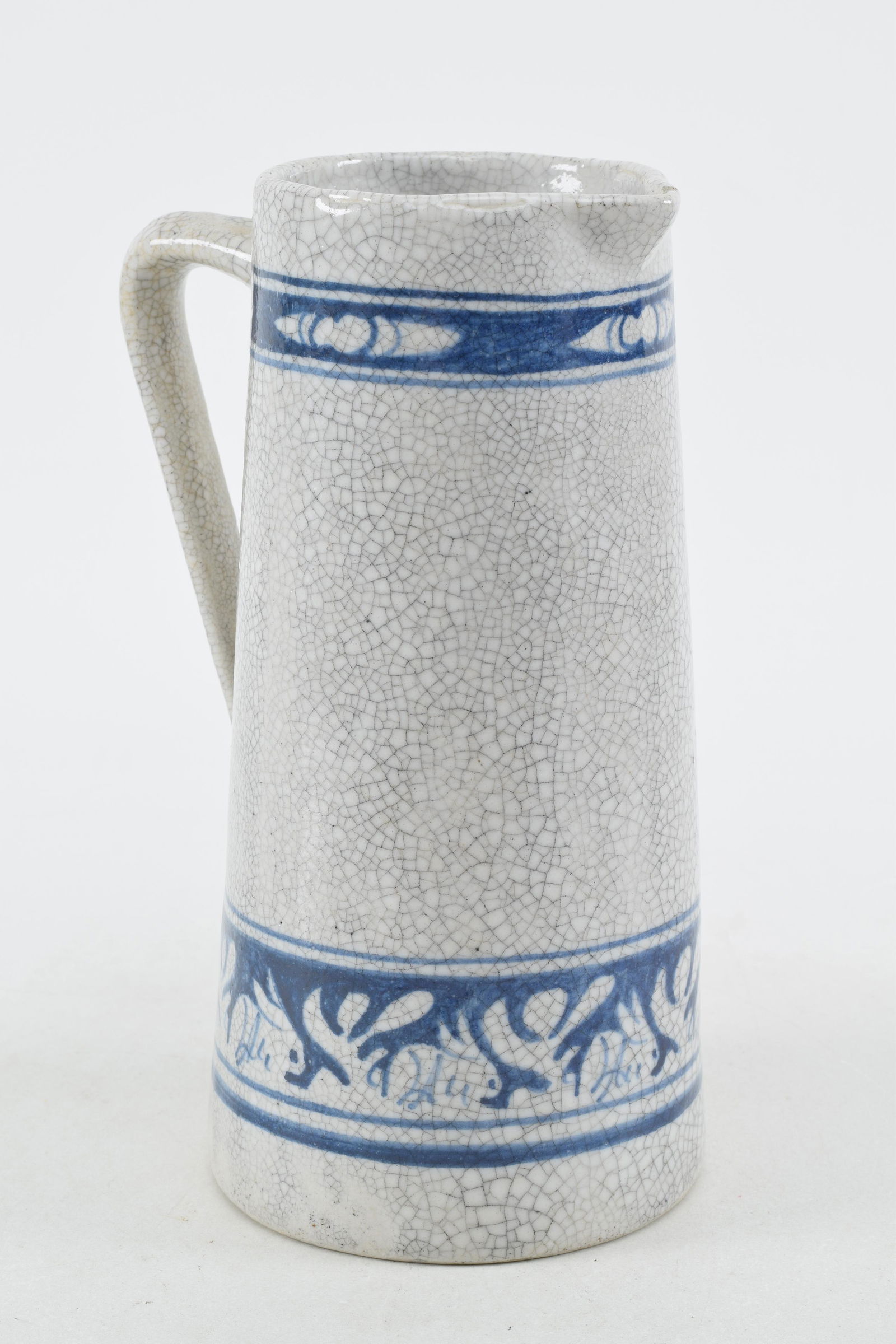 Dedham pottery rabbit pattern lager tankard. Height 9 in. Small chip (1 of 8)