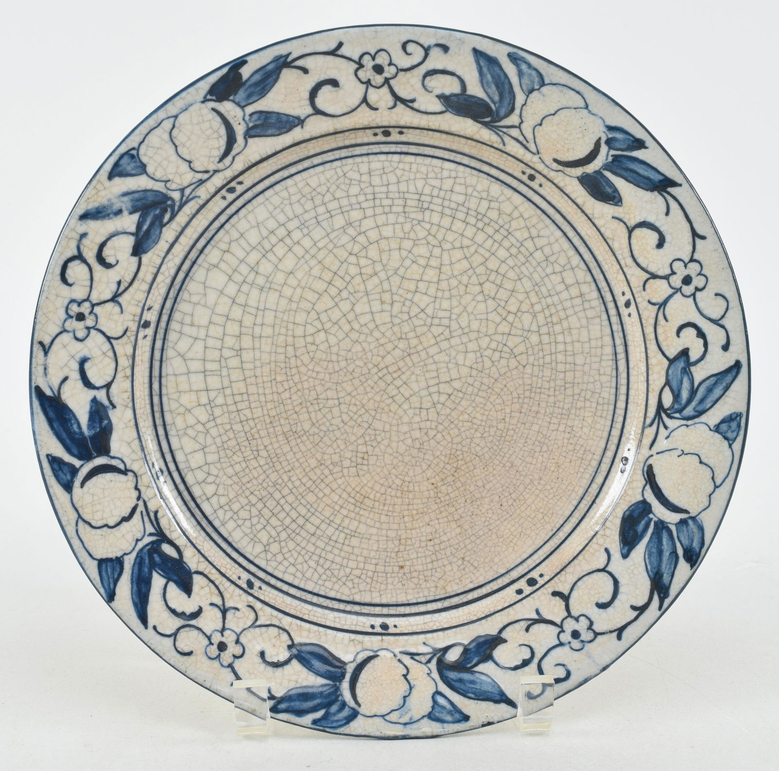 Dedham pottery dinner plate with horse chestnut pattern. Diameter 10 in (1 of 7)