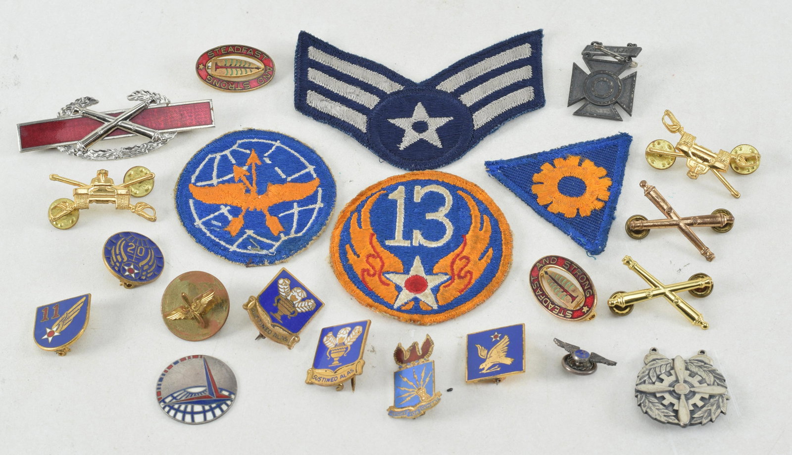 Lot of Air Force, Pilot, and Cavalry Military items. Includes Patches, Pins, Tins, Insignia, and: Lot of Air Force, Pilot, and Cavalry Military items. Includes Patches, Pins, Tins, Insignia, and Ranks from different eras.