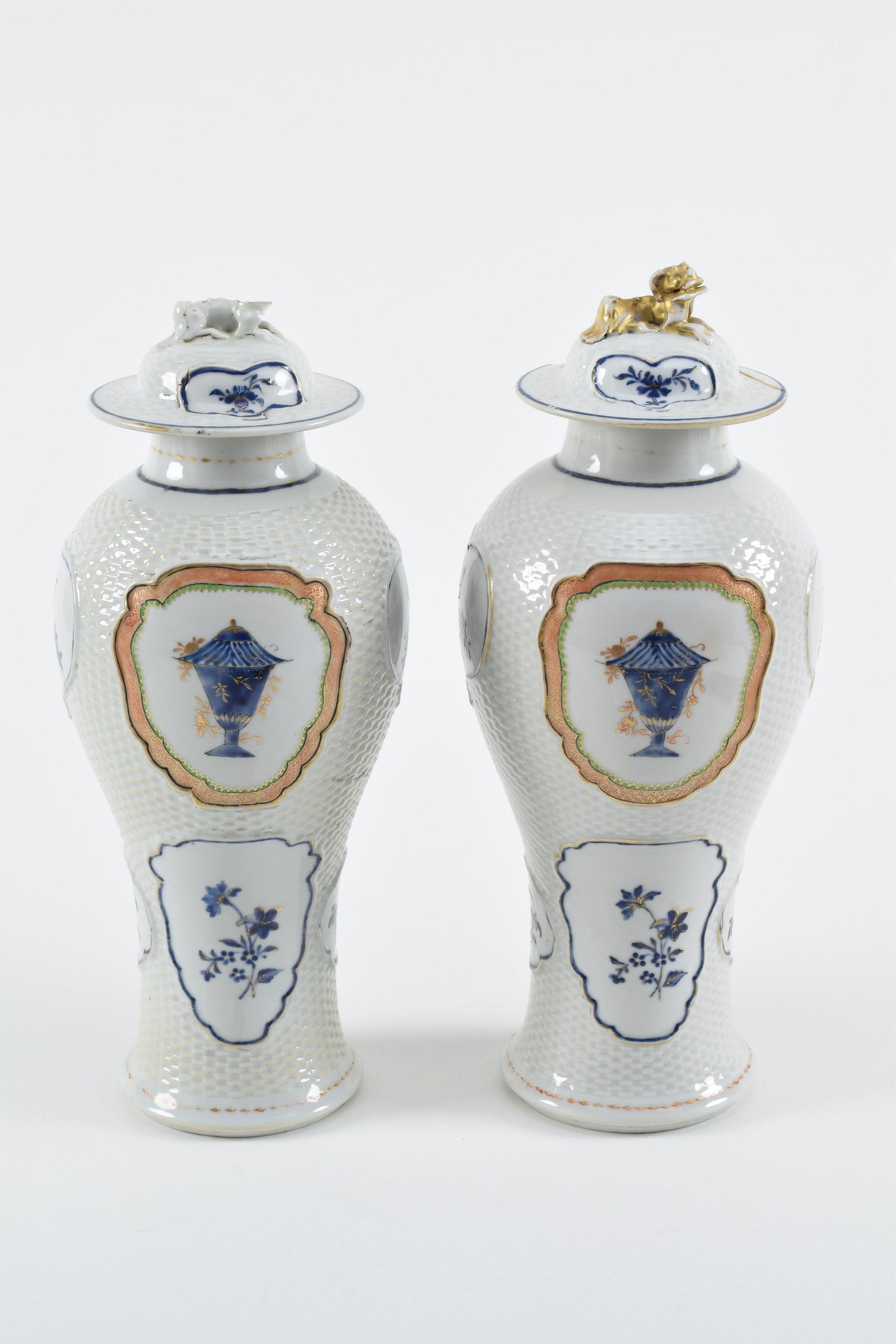 Pair of Chinese export covered porcelain jars, 19th Century. Bulbous form with basketweave ground (1 of 10)