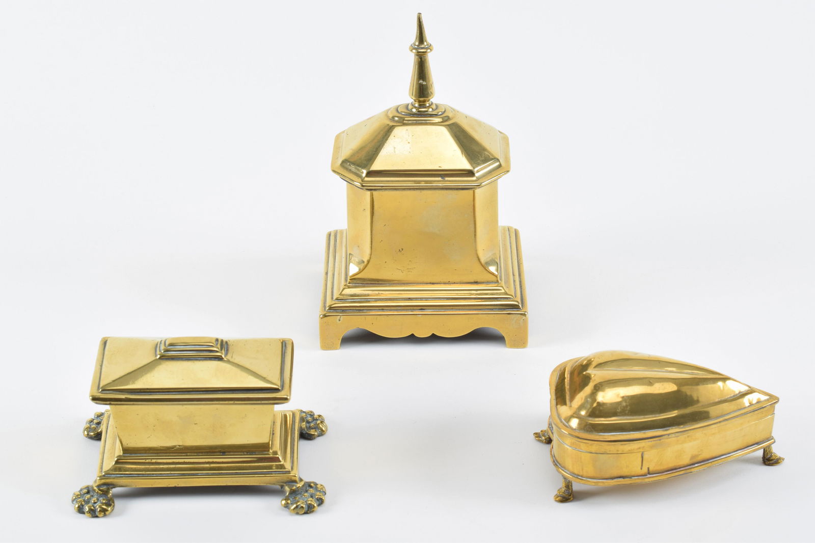 3 18th Century brass items, two fine covered brass tobacco boxes and a heart shape make-up box. (1 of 12)