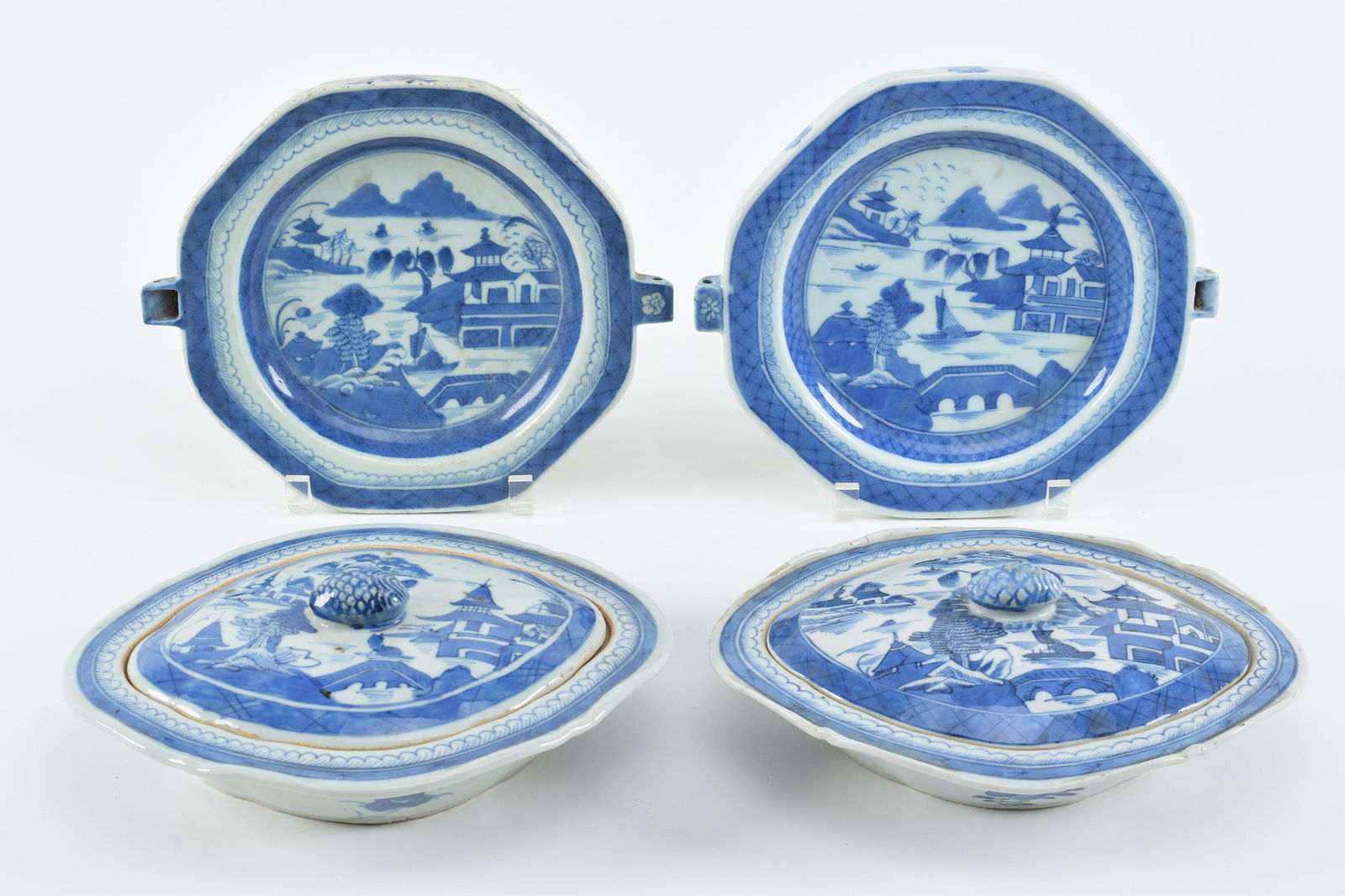 Group of Chinese export Canton decorated porcelain, 19th Century. Including a pair of Canton covered (1 of 8)
