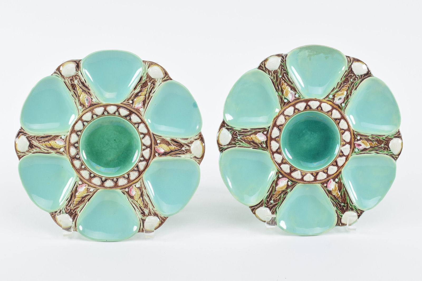2 Minton Majolica seafoam green oyster plates, shell and seaweed decorated. Incised marks on (1 of 9)