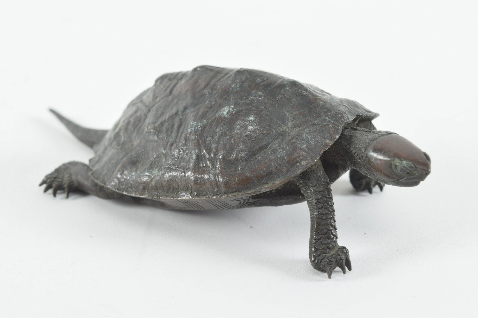 Bronze study of a turtle. Japan. Meiji period (1868-1912).: Bronze study of a turtle. Japan. Meiji period (1868-1912). Signed. 6.75in length.