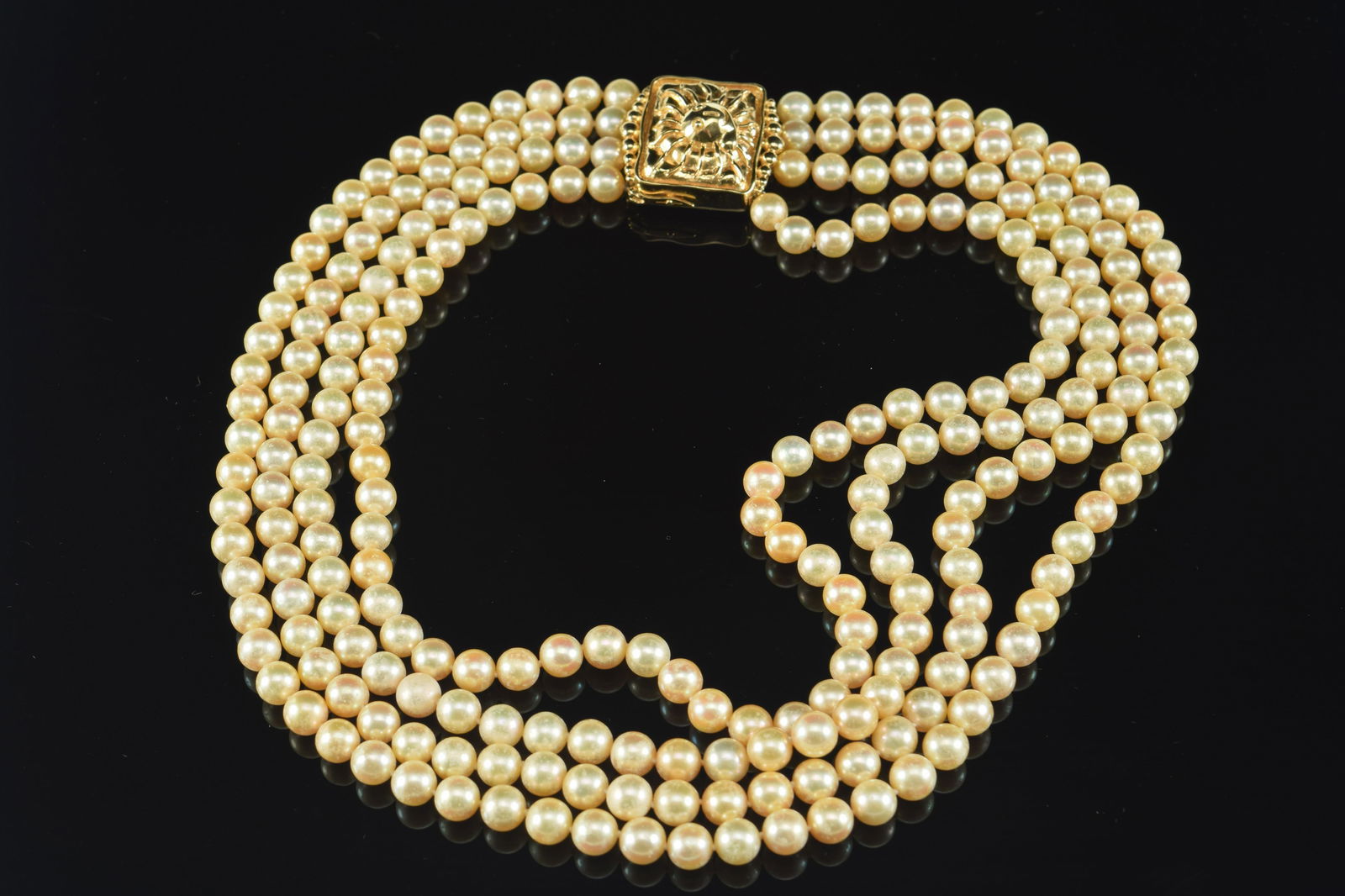 18K gold heavy clasp pearl 4-strand choker necklace. Clasp marked 18K and 750. Pearls approx 6.9mm (1 of 5)