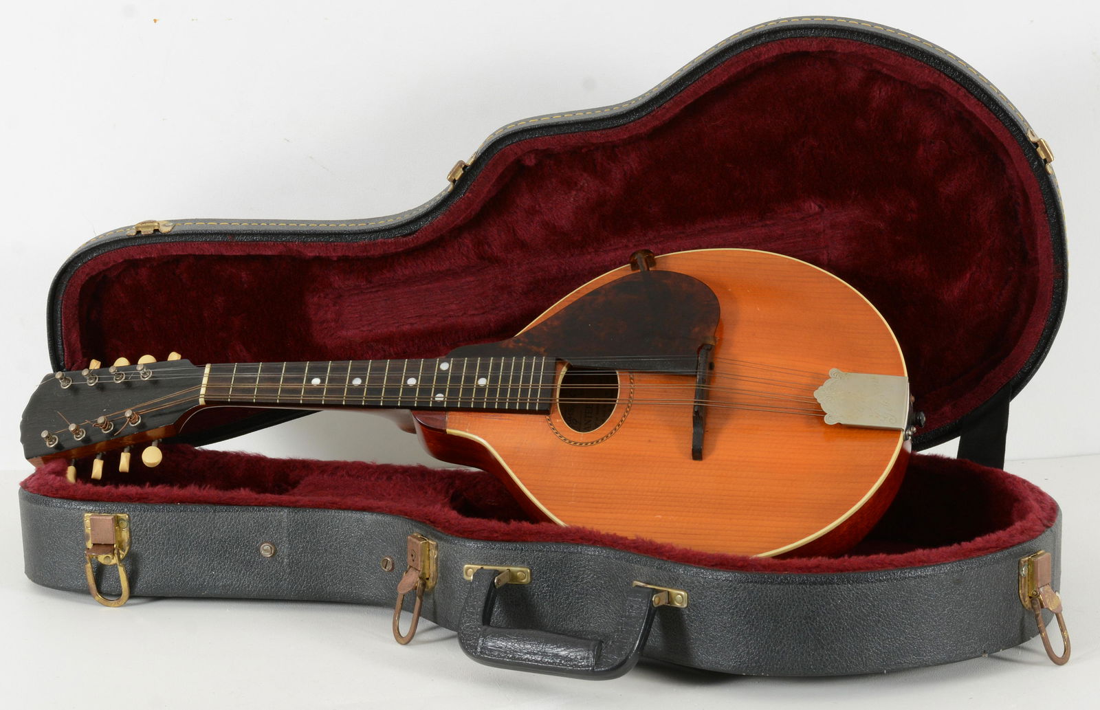 Gibson model A mandolin serial number 26509, circa 1913. Natural finish top. Hard case. Minor a (1 of 9)