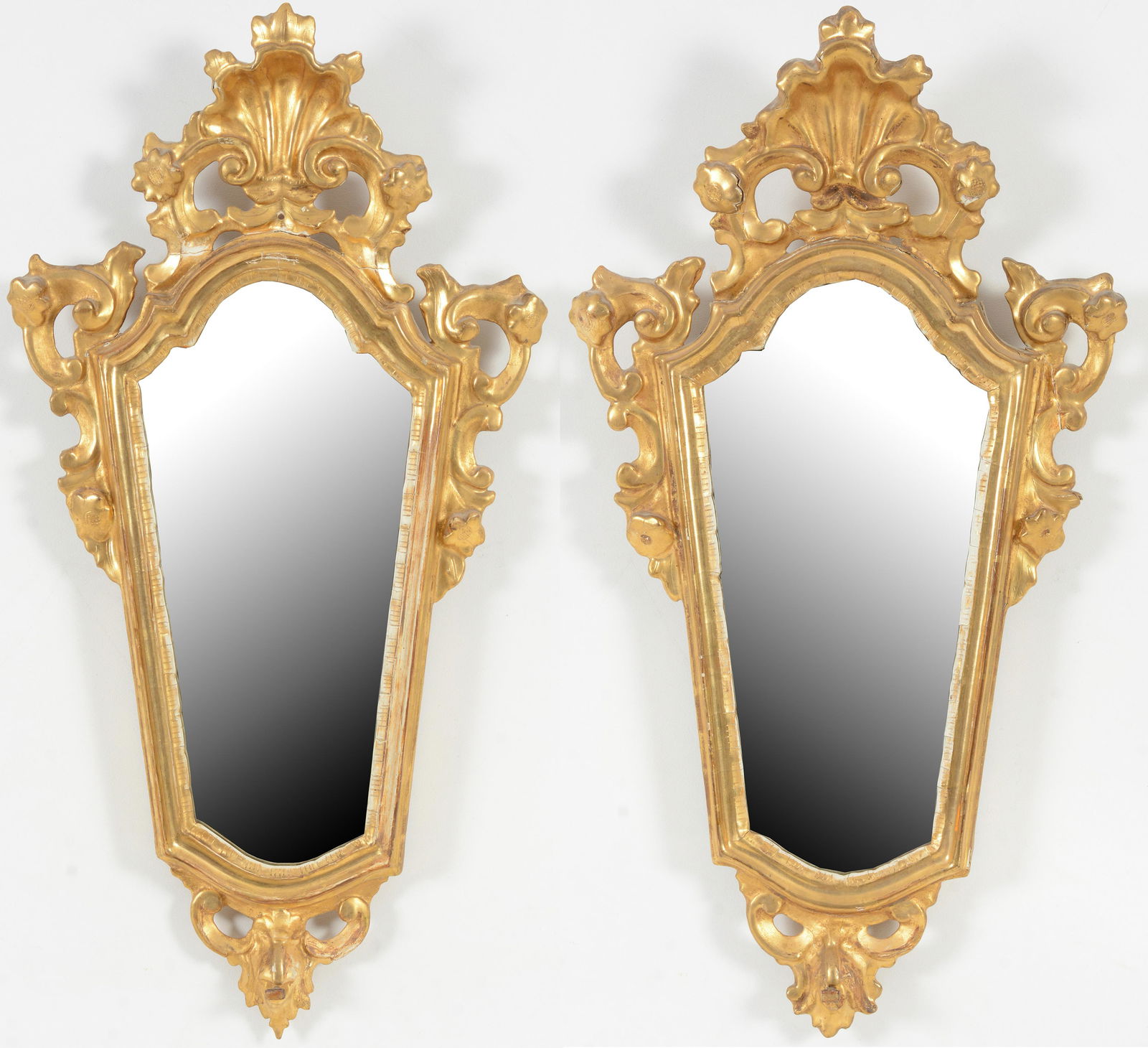 Pair of Italian gilt carved Baroque style mirrored wall sconces, 19th Century, Shell carved crests (1 of 5)