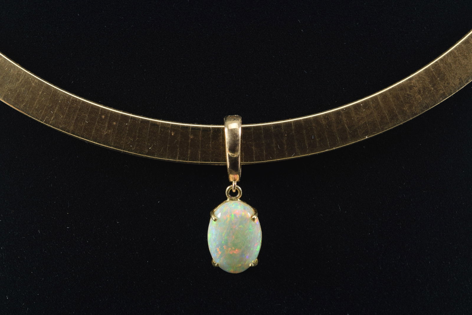 14K gold heavy flat omega necklace with opal pendant. Necklace marked 14K, Italy, and CEI maker's (1 of 7)