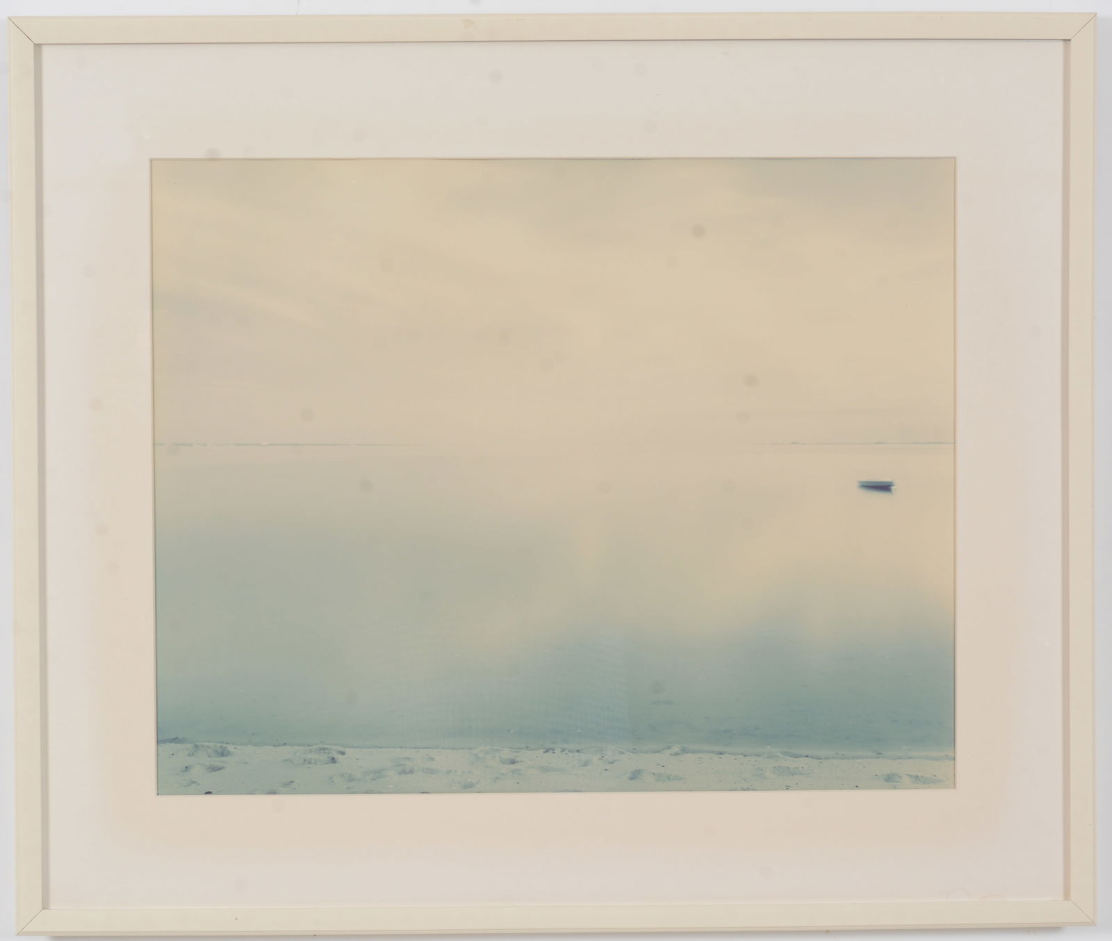 Joel Meyerowitz. Large seascape photograph, probably Provincetown. Framed under glass. Obscure 2: Joel Meyerowitz. Large seascape photograph, probably Provincetown. Framed under glass. Obscure 2 inch line dent upper left. Gallery label on reverse. Sight: 18.25 x 23in. Overall: 26.5 x 31.5in.