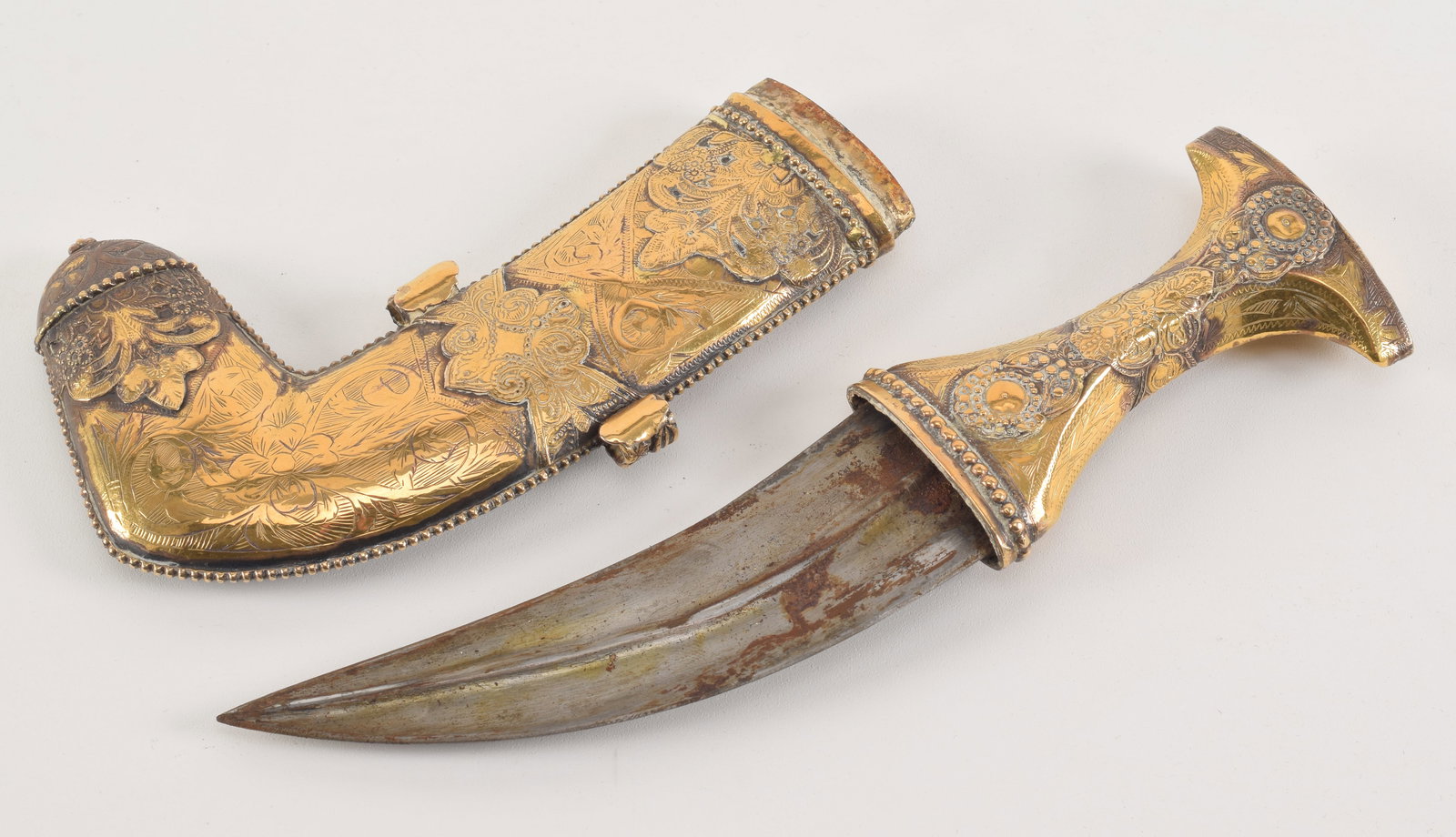 19th century Tombok Jambiaya gilt silver knife. Etched sheath decoration. Hallmarks on scabbard. (1 of 6)