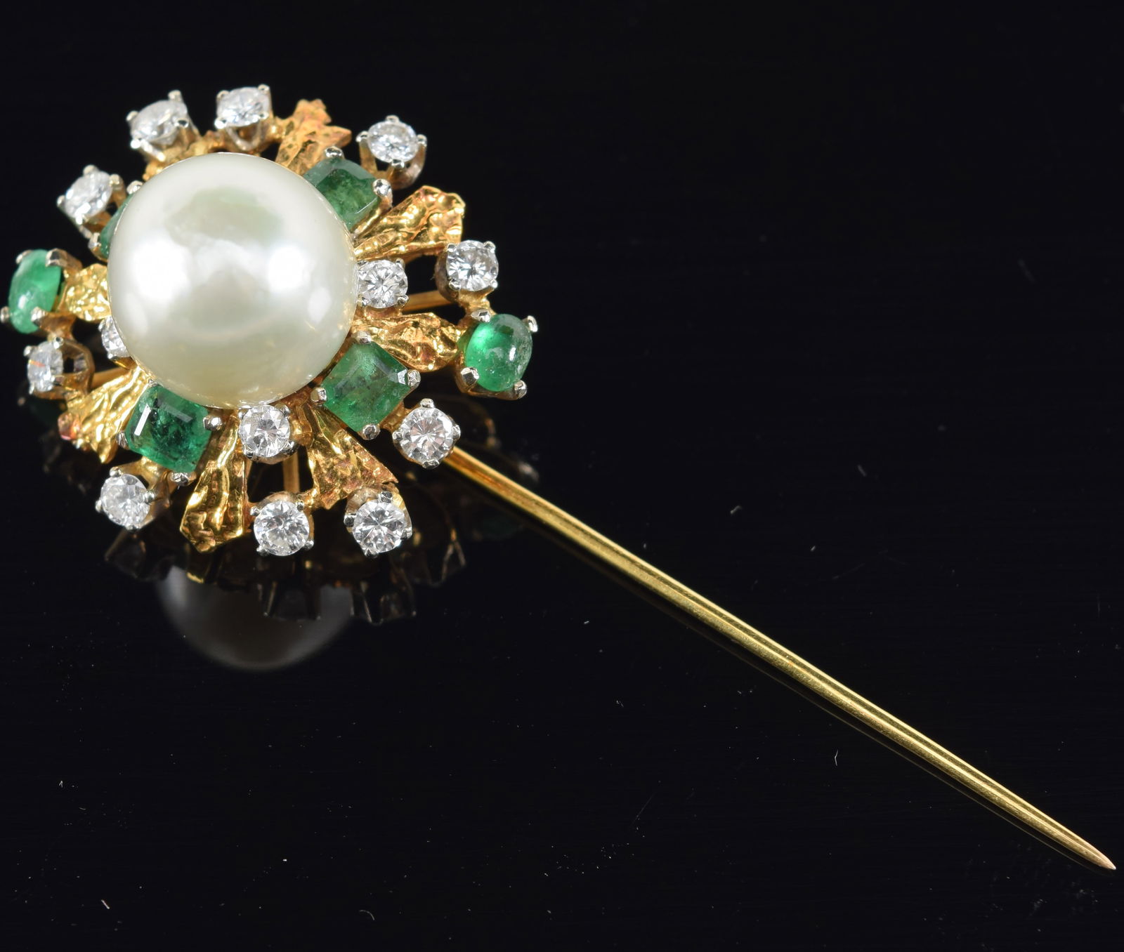 18K Yellow gold, Pearl, Emerald and diamond stick pin. Pearl approx 11.9 x 12.1mm. 2.5in length. 8.8 (1 of 7)