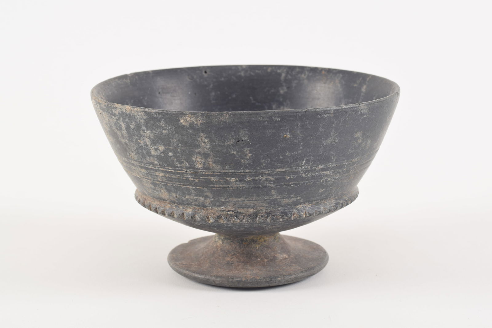 Pottery footed bowl. Italy. 5th century B.C. Etrusco-Bucchero ware. Reportedly from Cirita Vecchia. (1 of 6)