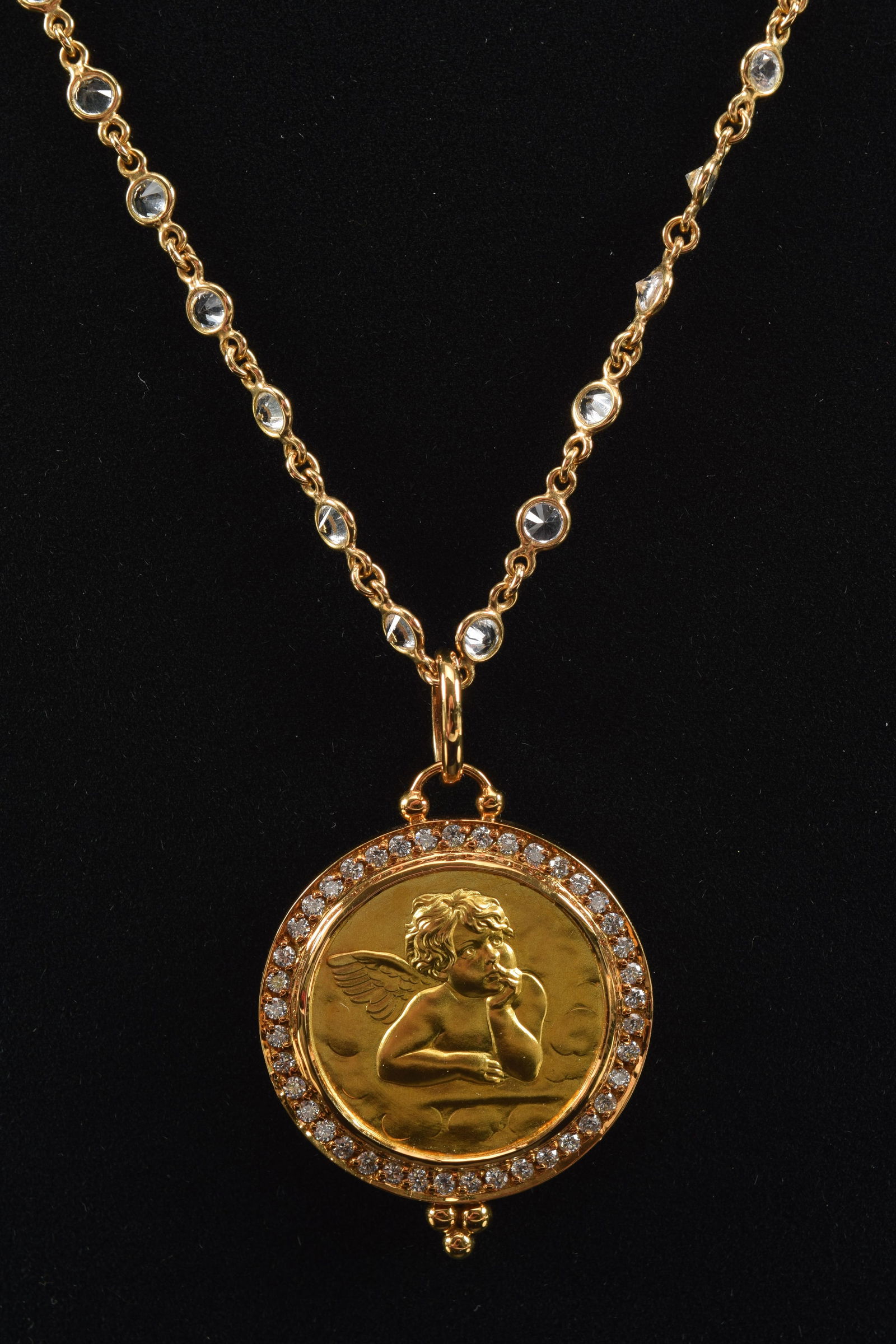 Temple St. Clair 18K gold diamond pendant necklace. Shallow relief cherub design surrounded by small (1 of 9)