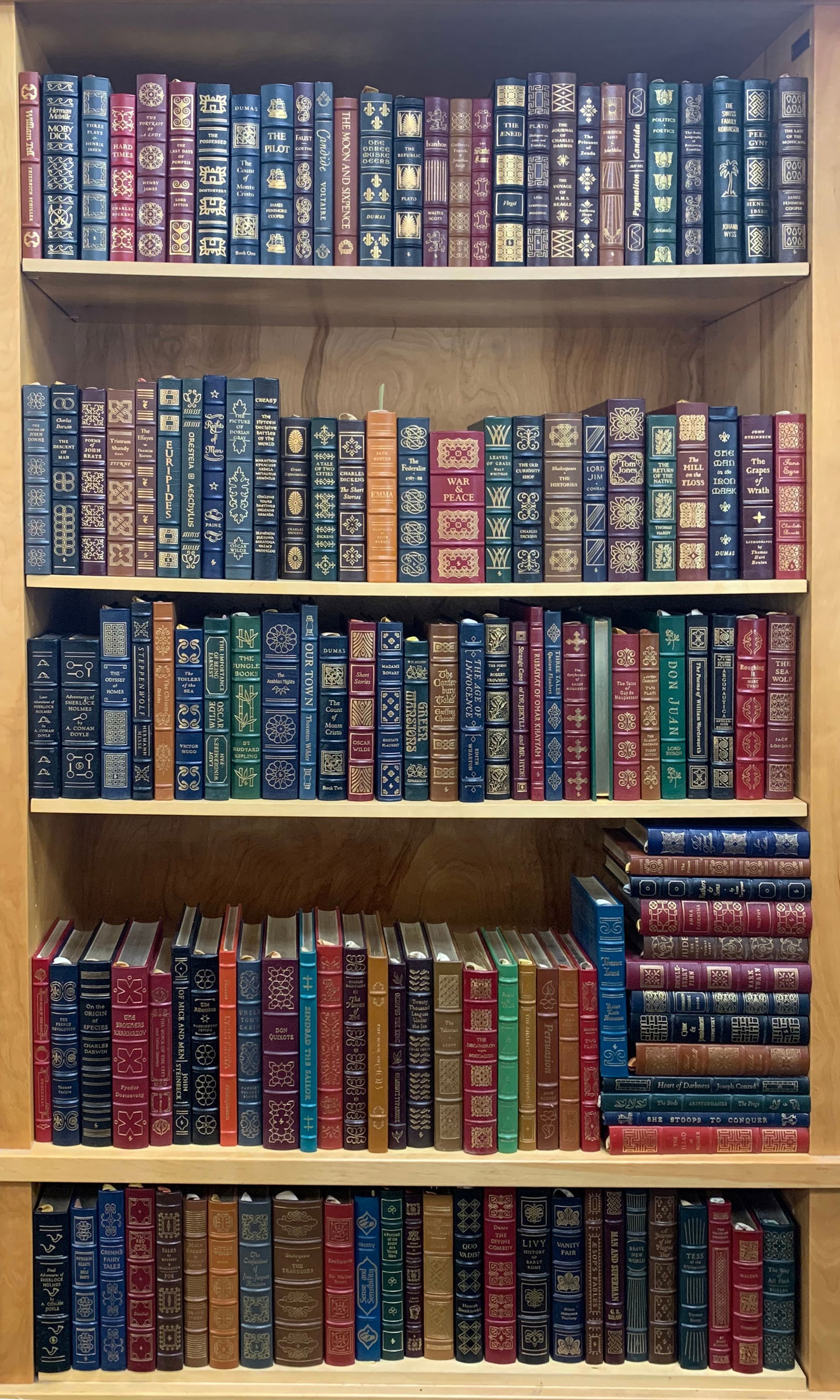 Easton Press Library of approximately 146 volumes of classics. Fine decorative leather bindings.: Easton Press Library of approximately 146 volumes of classics. Fine decorative leather bindings. Includes "Moby Dick", "Pride and Prejudice", "Treasure Island", "Don Quixote", "Uncle Tom's Cabin", Lys