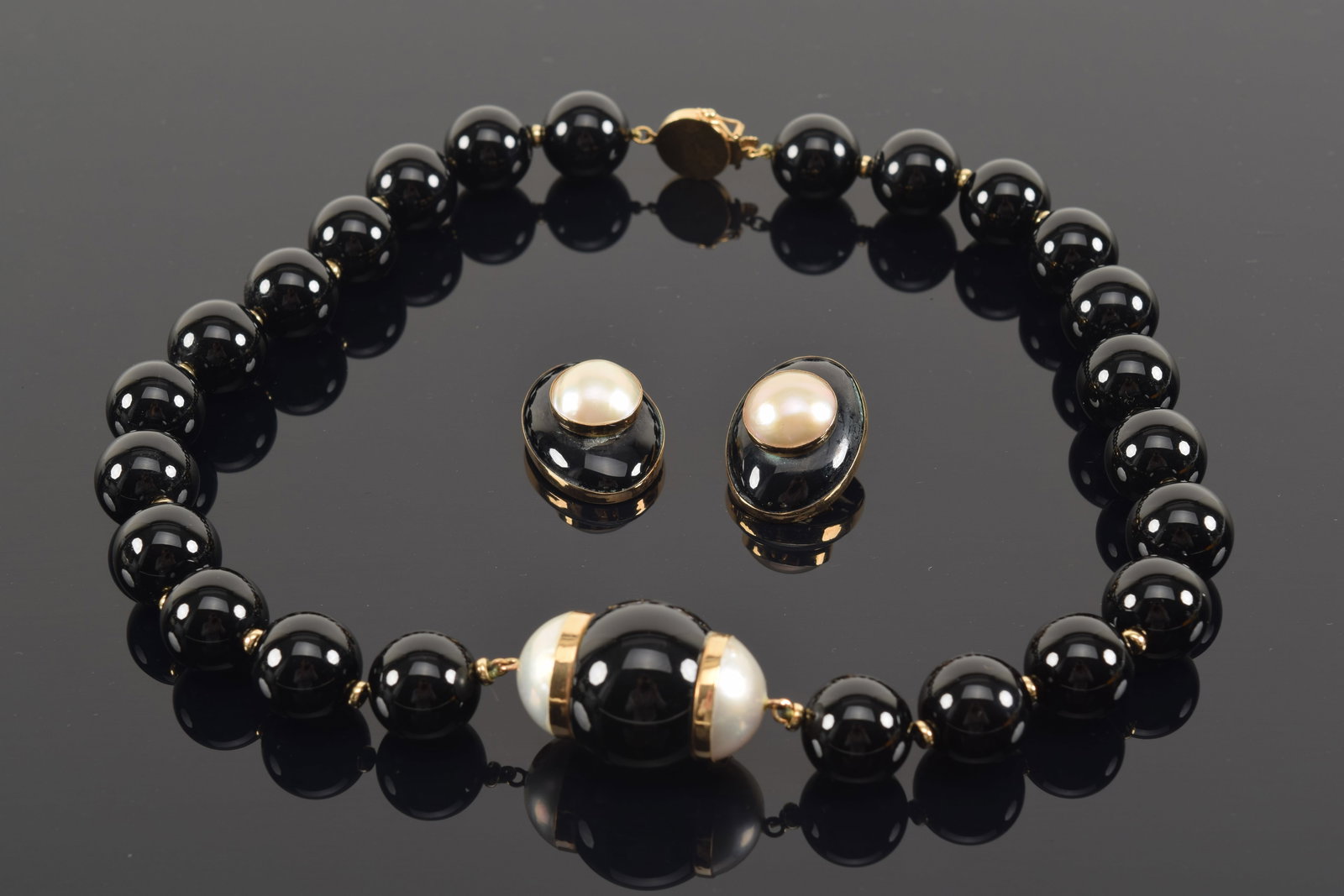 14K gold onyx and mabe pearl necklace and earring set. Onyx beads and settings. Chip to one pearl. (1 of 5)