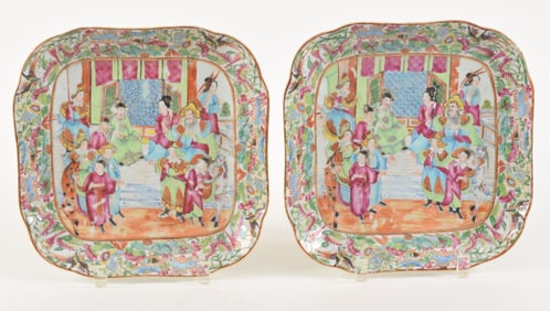 Pair of square porcelain serving dishes. China. Mid 19th century. Export rose mandarin ware. 9.5 x