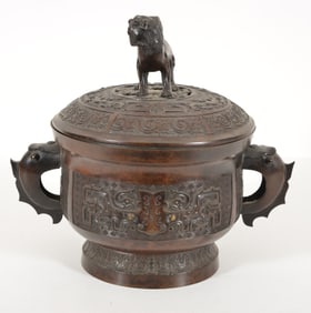 Gold splashed bronze censer. Japan. 19th century. Kuei archaic form. Foo dog finial. Surface