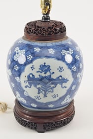 Porcelain ginger jar. China. 19th century. Underglaze blue decoration of scenes of the hundred